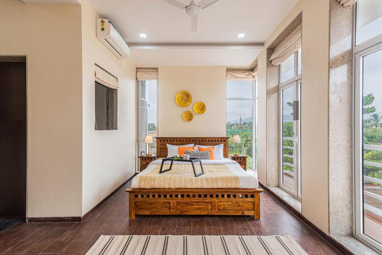 Sierra Skies By Stayvista - A Mountain-View Villa Featuring A Rooftop Swimming Pool, Jacuzzi, Turf, And A Gym For An Elevated Stay Lonavala Bagian luar foto