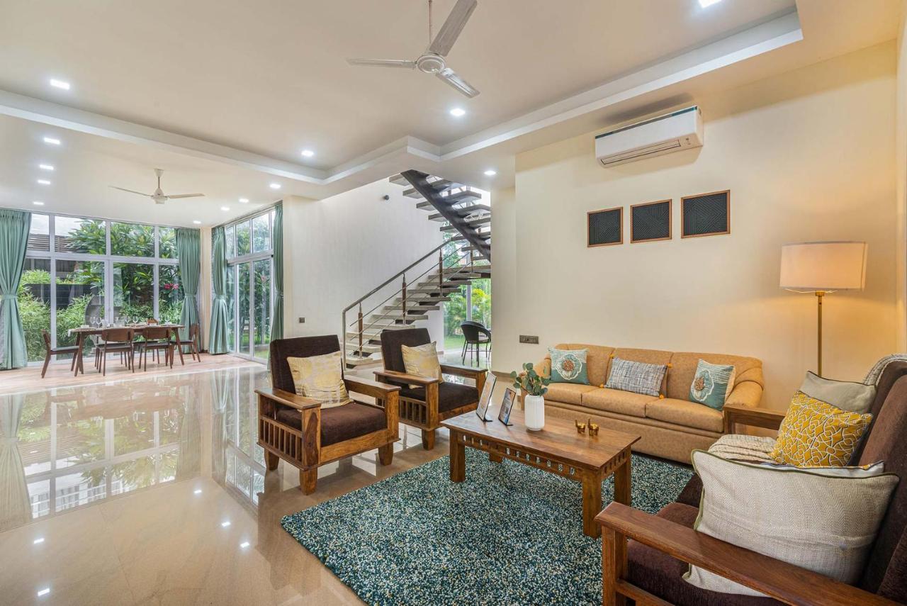 Sierra Skies By Stayvista - A Mountain-View Villa Featuring A Rooftop Swimming Pool, Jacuzzi, Turf, And A Gym For An Elevated Stay Lonavala Bagian luar foto